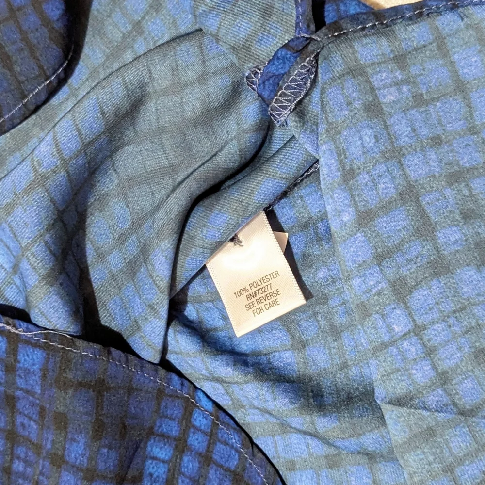 Simply Vera Vera Wang | Tunic | Plaid | Watercolor | Abstract | V Neck | Buttons - Picture 7 of 7